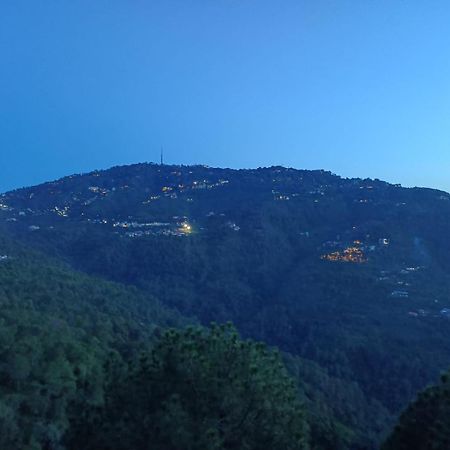 The Western Heights I Serviced Apartments I Pvt Balcony I Lift I Peacefull Area I Family Accomodation I Kasauli I By Exotic Stays Exterior photo