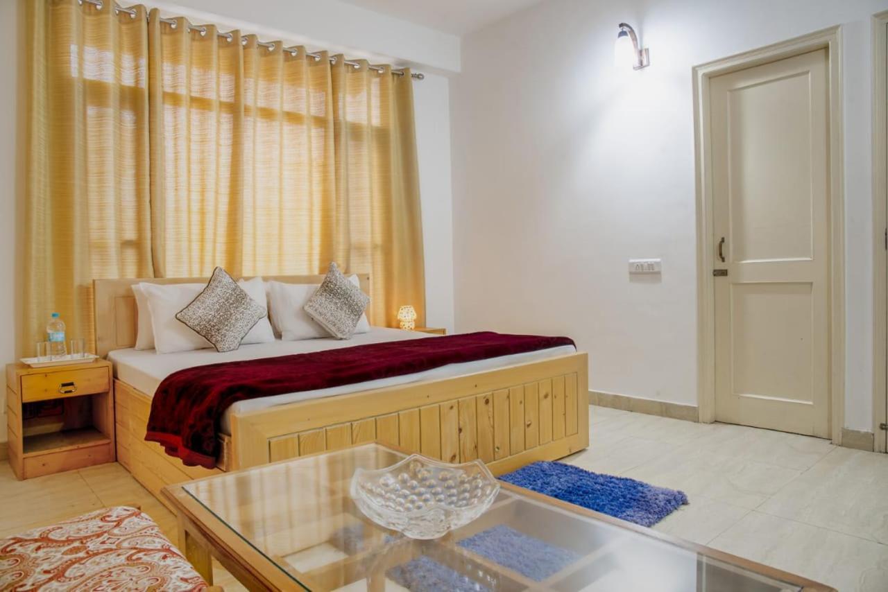 The Western Heights I Serviced Apartments I Pvt Balcony I Lift I Peacefull Area I Family Accomodation I Kasauli I By Exotic Stays Exterior photo