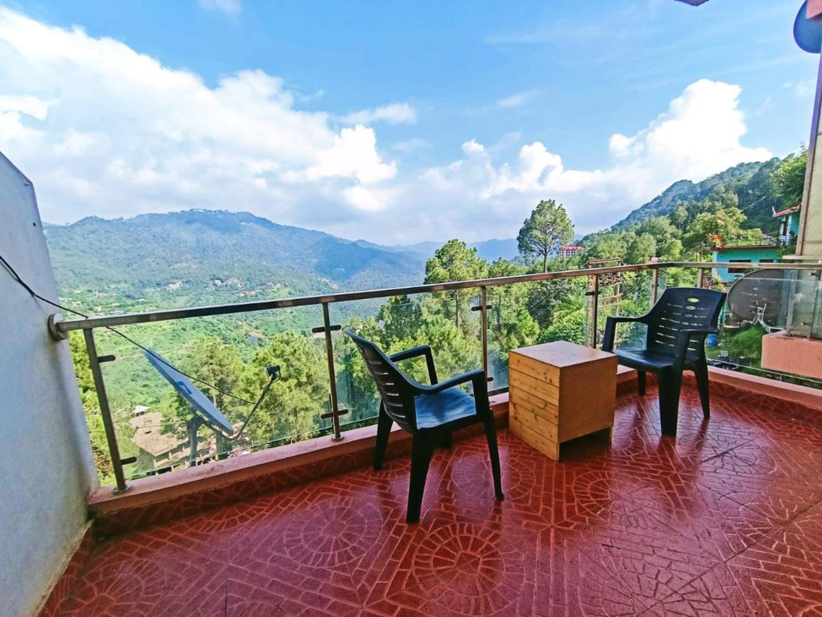 The Western Heights I Serviced Apartments I Pvt Balcony I Lift I Peacefull Area I Family Accomodation I Kasauli I By Exotic Stays Exterior photo